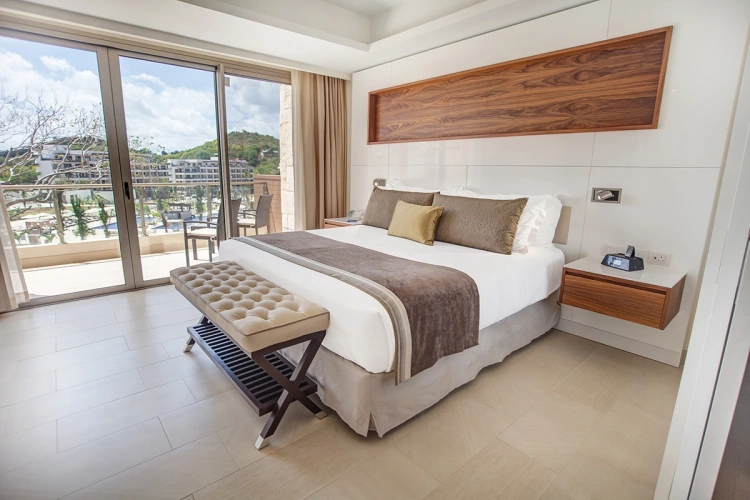 Diamond Club Family Luxury Suite with ocean view