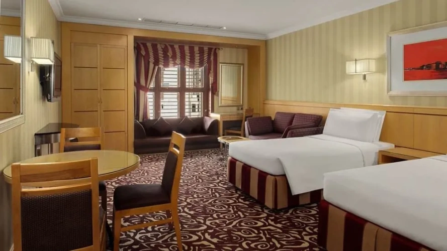 Guest Twin room with city view