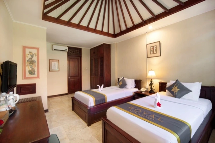 3 Bedrooms Garden Villa