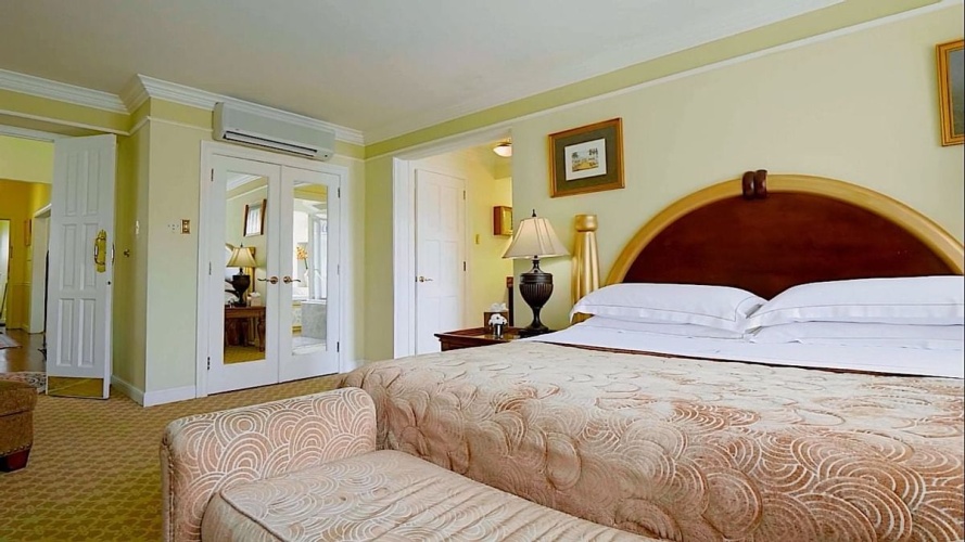 The Derby Double Suite