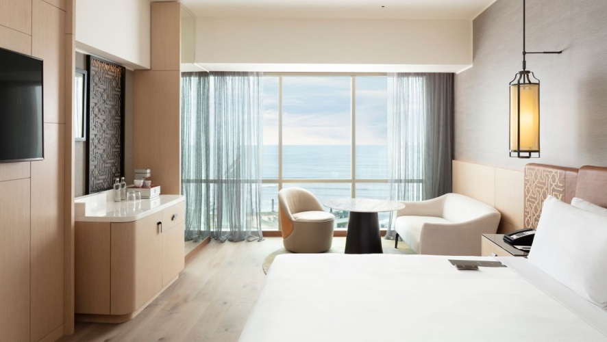 Contemporary Classic Double room oceanfront
