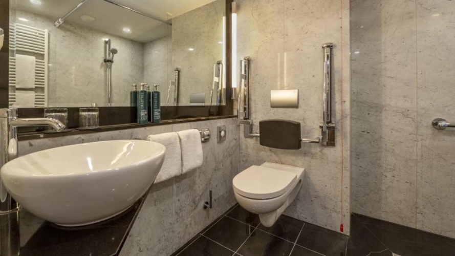 DoubleTree by Hilton Berlin Ku'damm photo 32