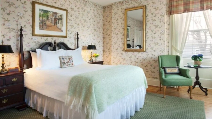 Corner Double room