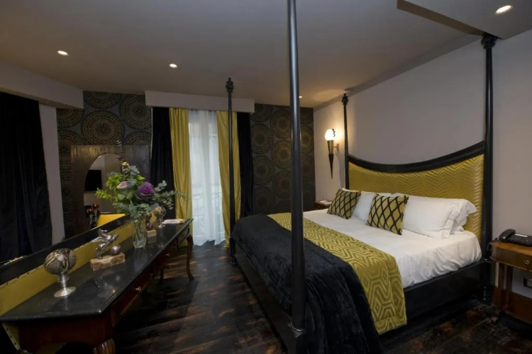 HT6 Hotel