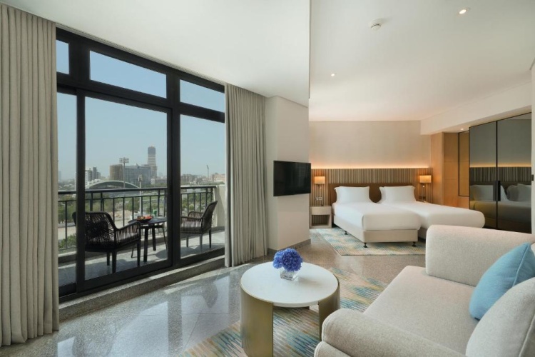 Spacious Twin room with balcony