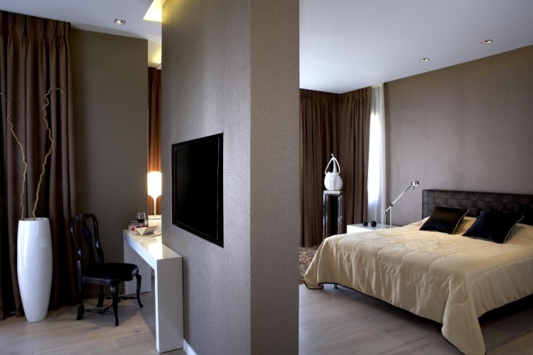 Pelagos Suites Hotel photo 18