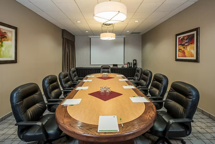 Holiday Inn Lethbridge photo 19