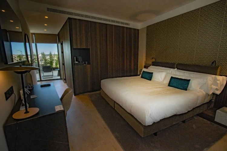Double Suite