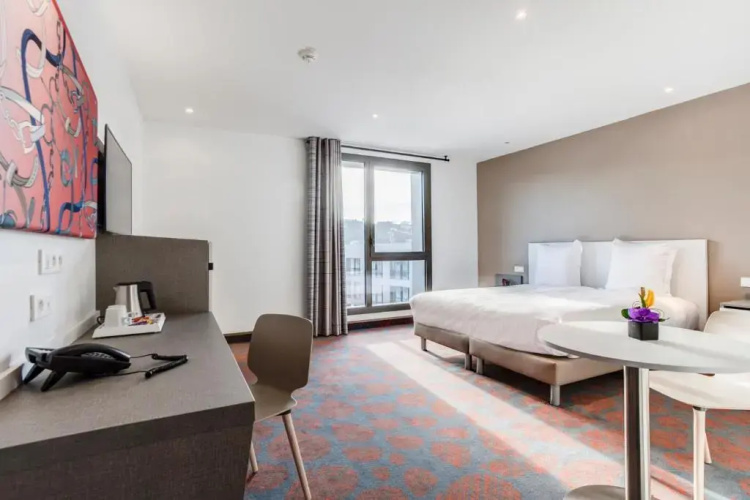 Spark by Hilton Lyon Park Saone