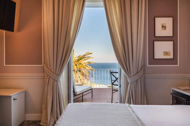 Premium Spa Access Twin room with balcony and with sea view