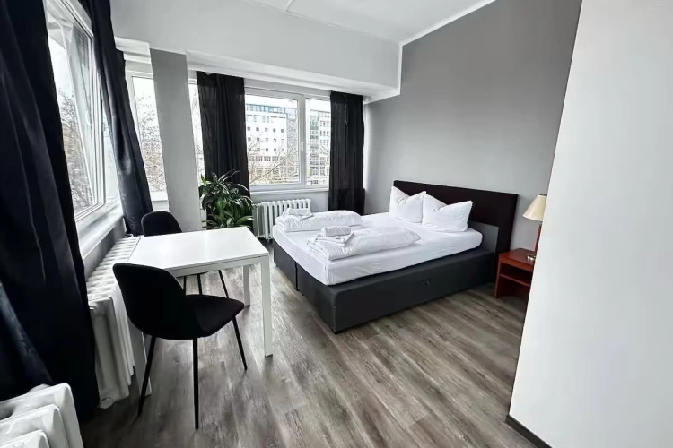 Standard Sextuple room