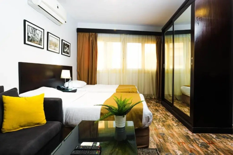 2 Bedrooms Quadruple Suite