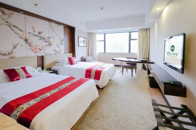 Sunshine Twin room with garden view