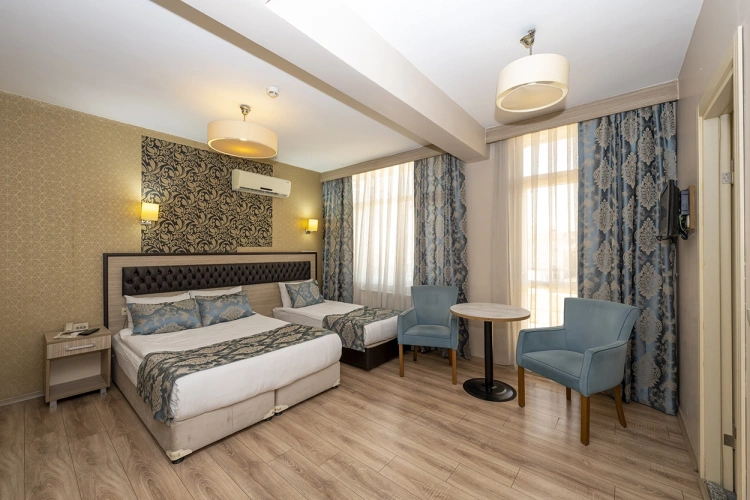 Triple Suite
