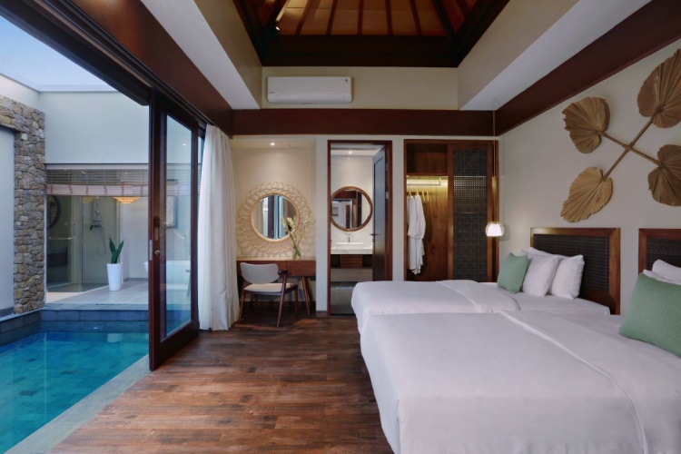 Premier Quadruple Suite Villa