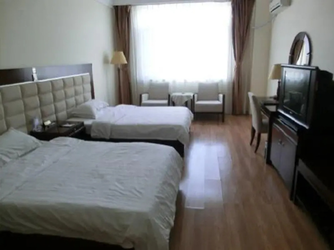 HanTing Hotel (Baotou Minzu East Road)