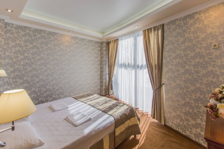 1st floor Double Suite