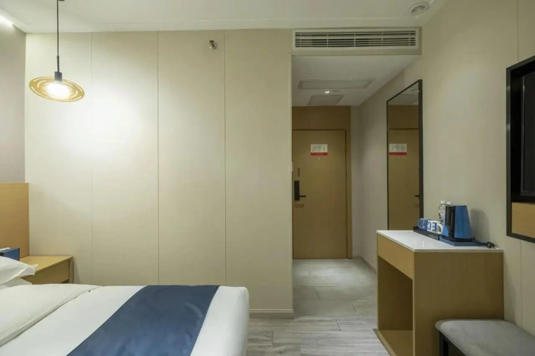 Cozy No Window Double room