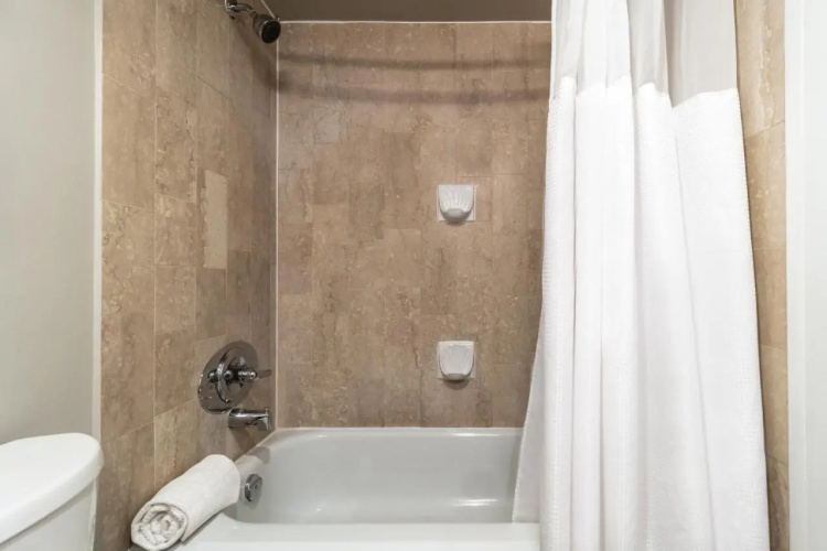 Atrium Inn Vancouver photo 21