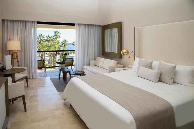 Twin The Reserve Suite with ocean view