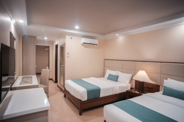 Deluxe Family room
