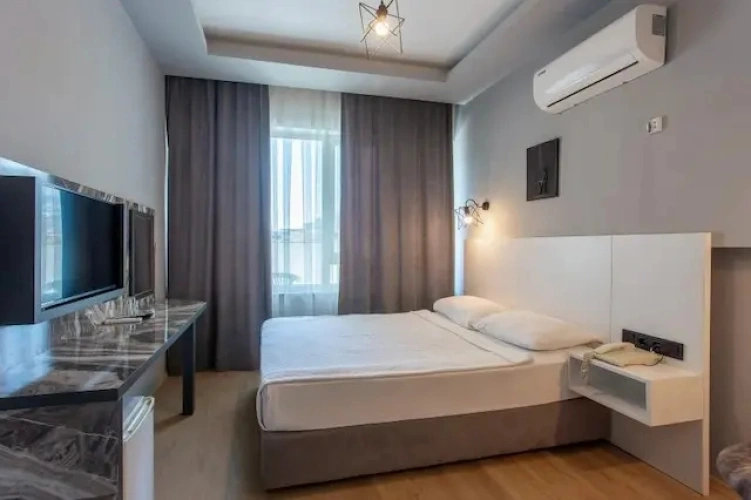Standard Twin room with balcony