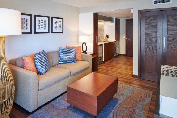 1 Bedroom Mobility / Hearing Accessible Double Suite