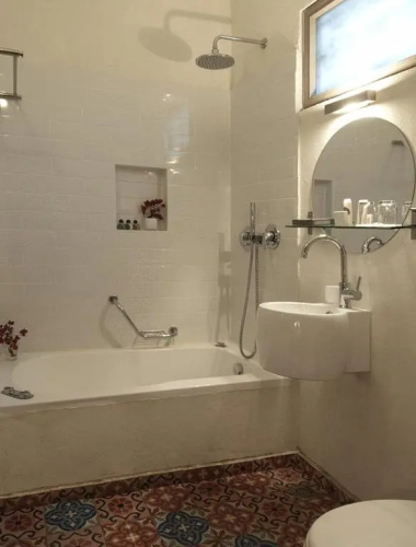 Neve Tsedek Charm Hotel
