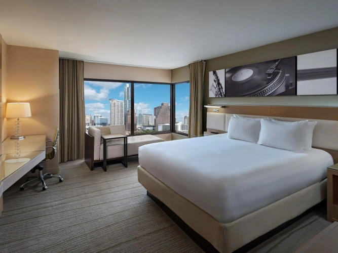 Corner Double room with river view