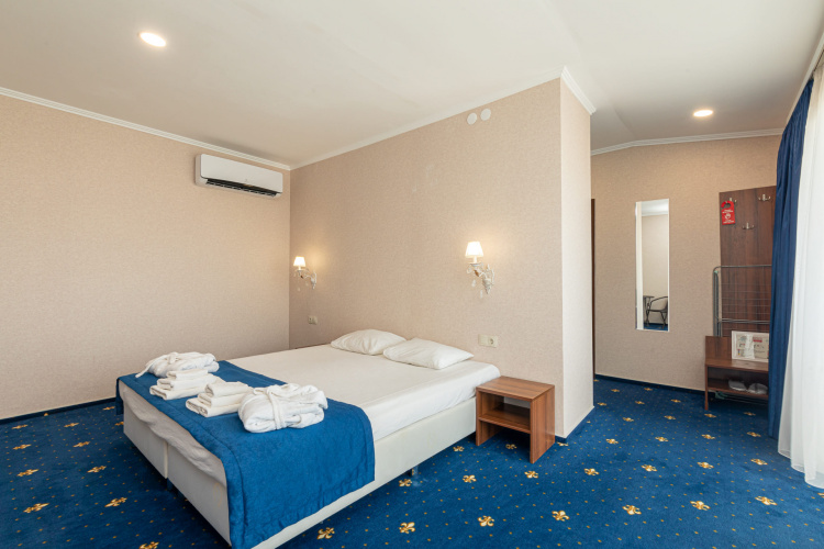 Double Suite