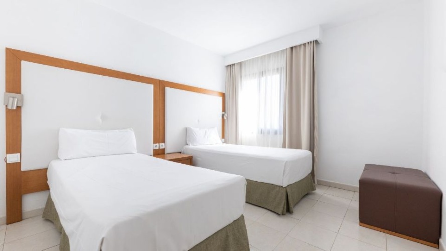 Sextuple Apartment