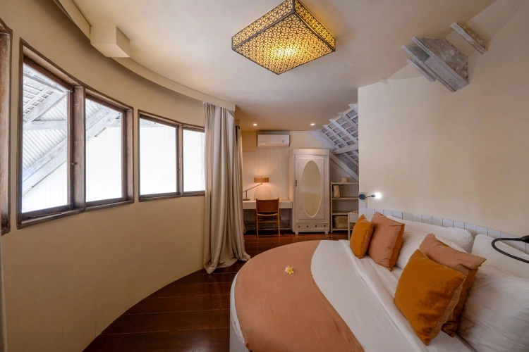 3 Bedrooms Villa