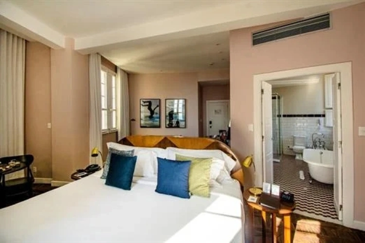 Corner Double Suite