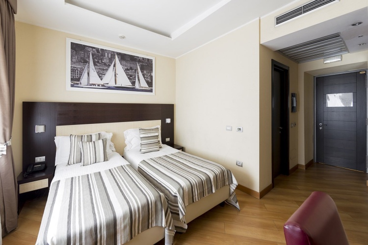 Classic Twin room