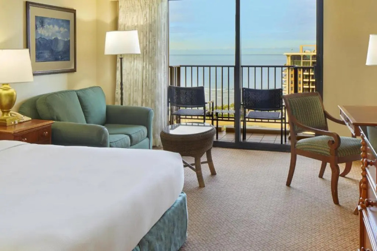Hilton Hawaiian Village Waikiki Beach Resort photo 10