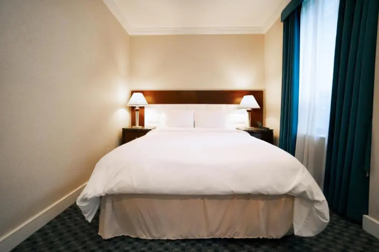 Hotel Stanford
