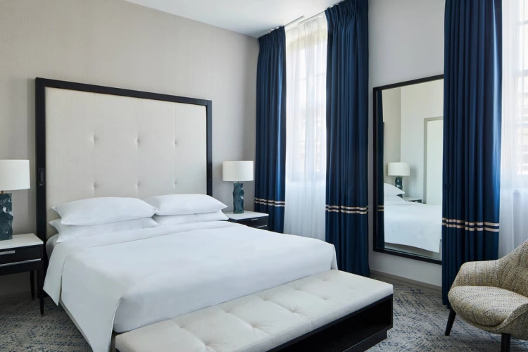 1 Bedroom Double Club Suite