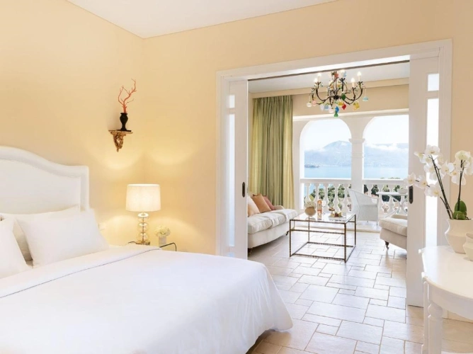 Deluxe Main Building Double Suite Sea View