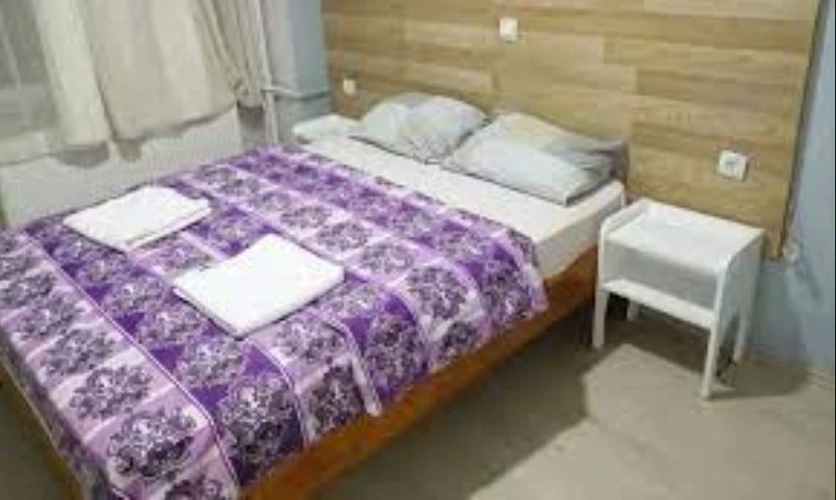 Economy room