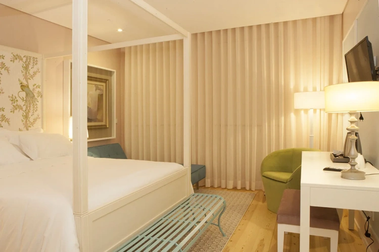 Fantasy Double room with balcony and with garden view