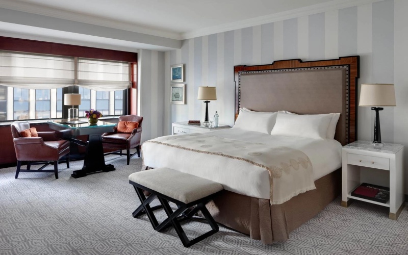 2 Bedrooms Corner Towers Suite