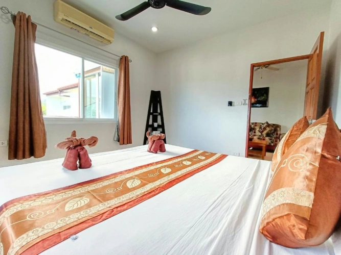 2 Bedrooms Suite with mountain view