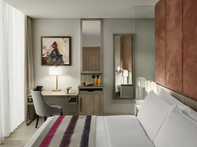 Classic Double room with city side