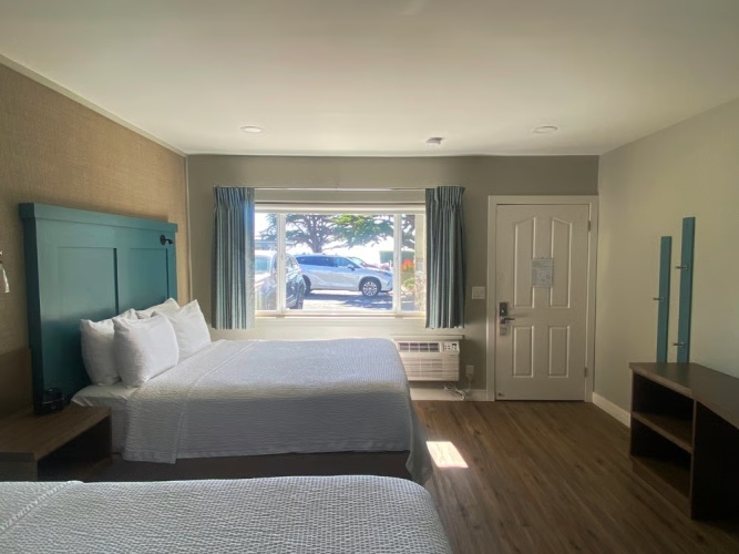 Pets OK Twin room with limited view