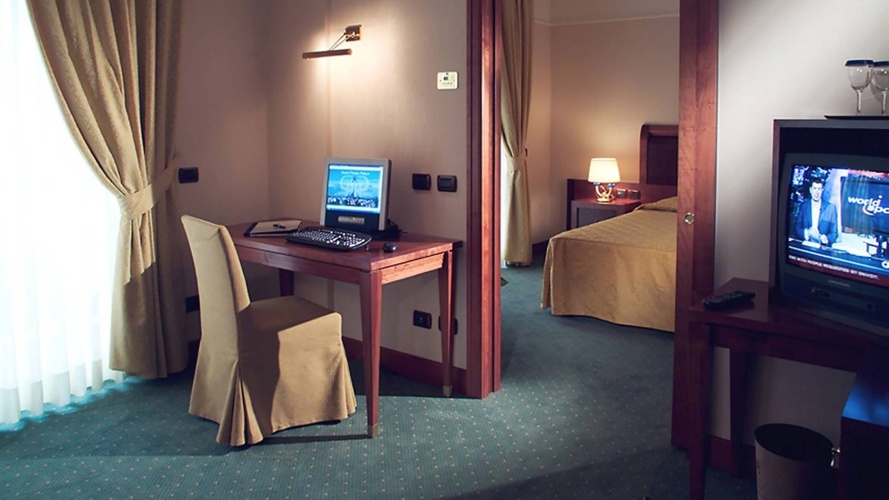 Double Suite