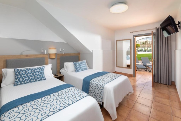 1 Bedroom Twin Bungalow