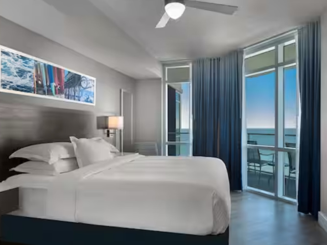 2 Bedrooms Quadruple Suite oceanfront