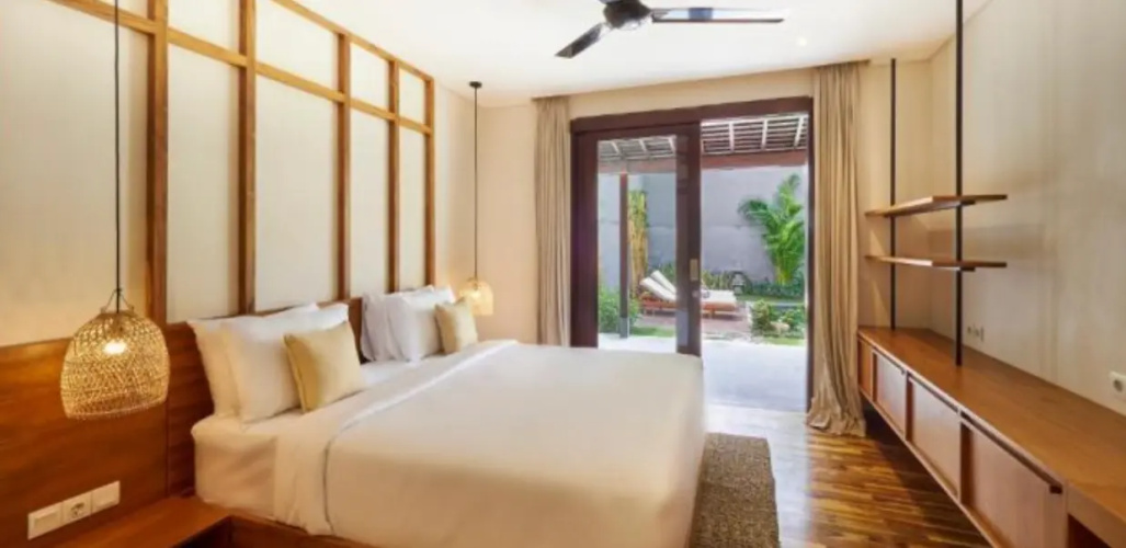 2 Bedrooms Iris Villa