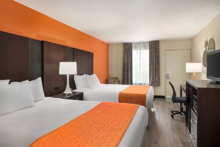 Twin room