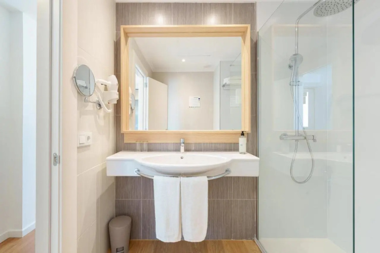 Ferrer Concord Hotel & Spa photo 10
